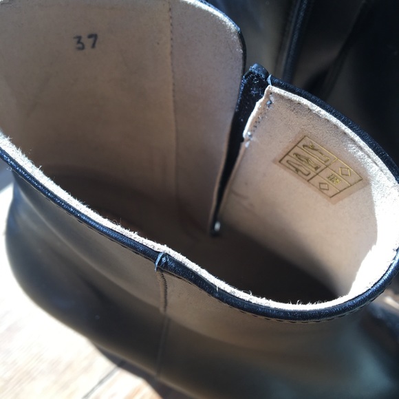 bhava studio shoes
